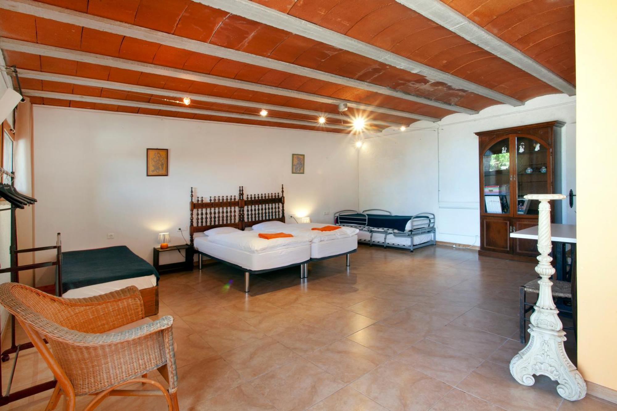 Aaccent Montblanc - Prenafeta Hotel Екстериор снимка